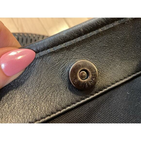 Chanel Black Laser Cut Large Mesh Tote with CC Logo Charm 20305744 - Picture 9 of 12